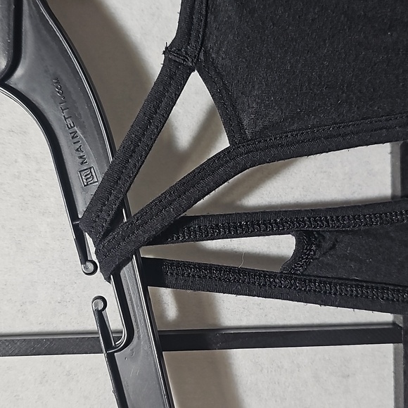 Athleta Black Silver Tank Top Blouse Size Medium - Picture 3 of 4